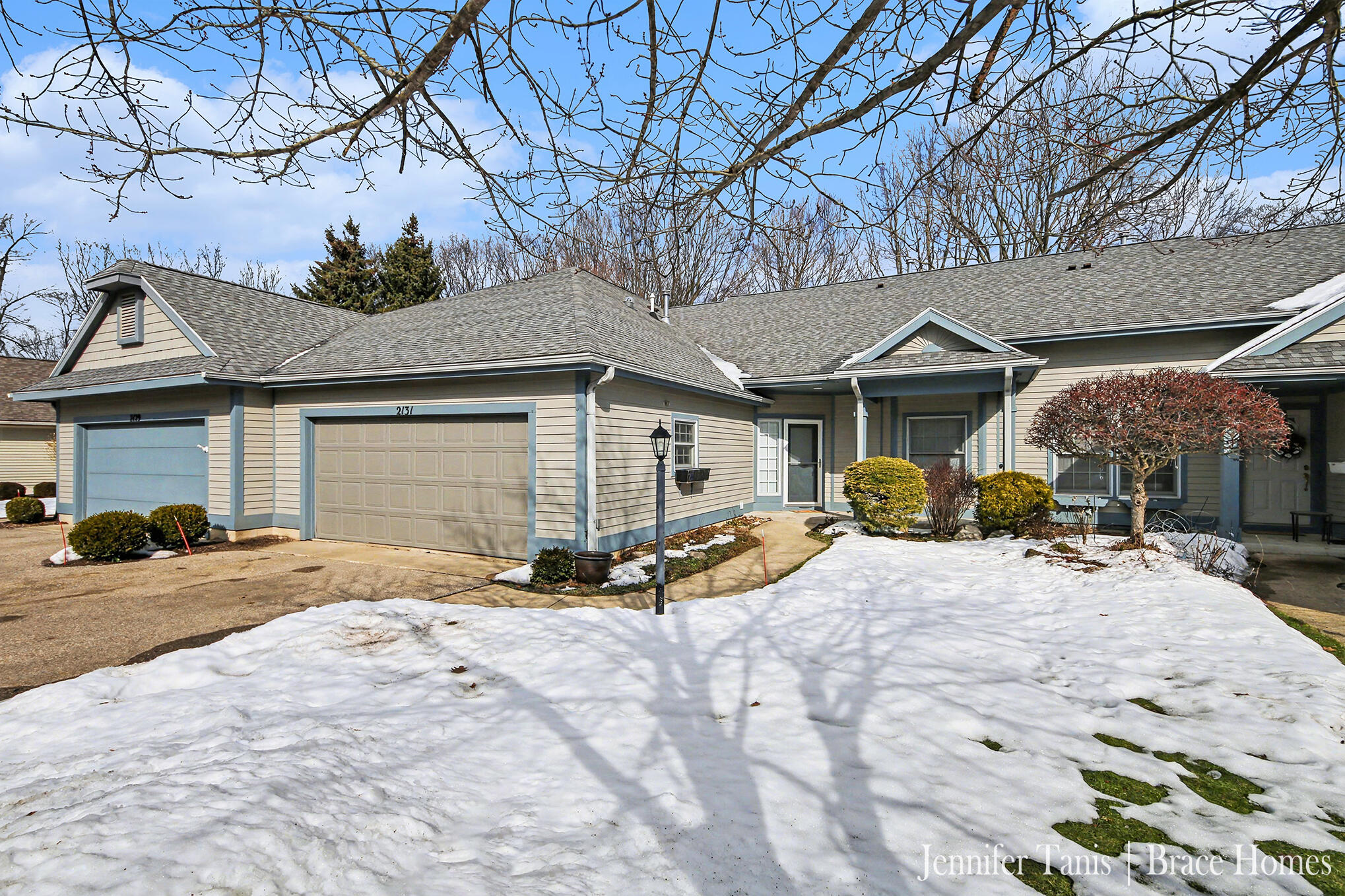 2131 Tree Ridge Drive SE