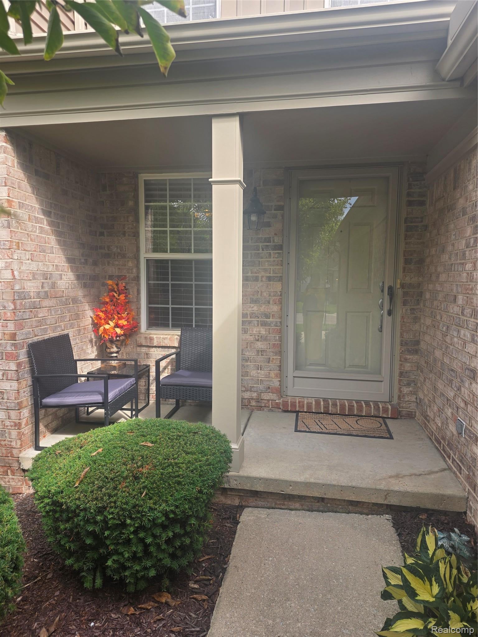 4241 Hunters Circle West Circle W
