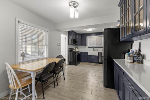 Tiny photo for 431 S SILVERY Lane, Dearborn City, MI 48124 (MLS # 20261021674)