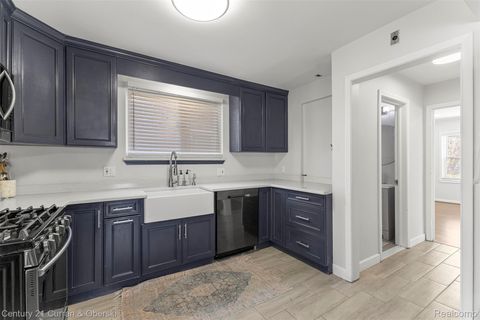 Tiny photo for 431 S SILVERY Lane, Dearborn City, MI 48124 (MLS # 20261021674)