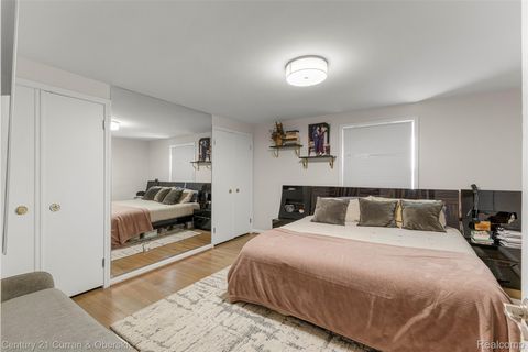 Tiny photo for 431 S SILVERY Lane, Dearborn City, MI 48124 (MLS # 20261021674)