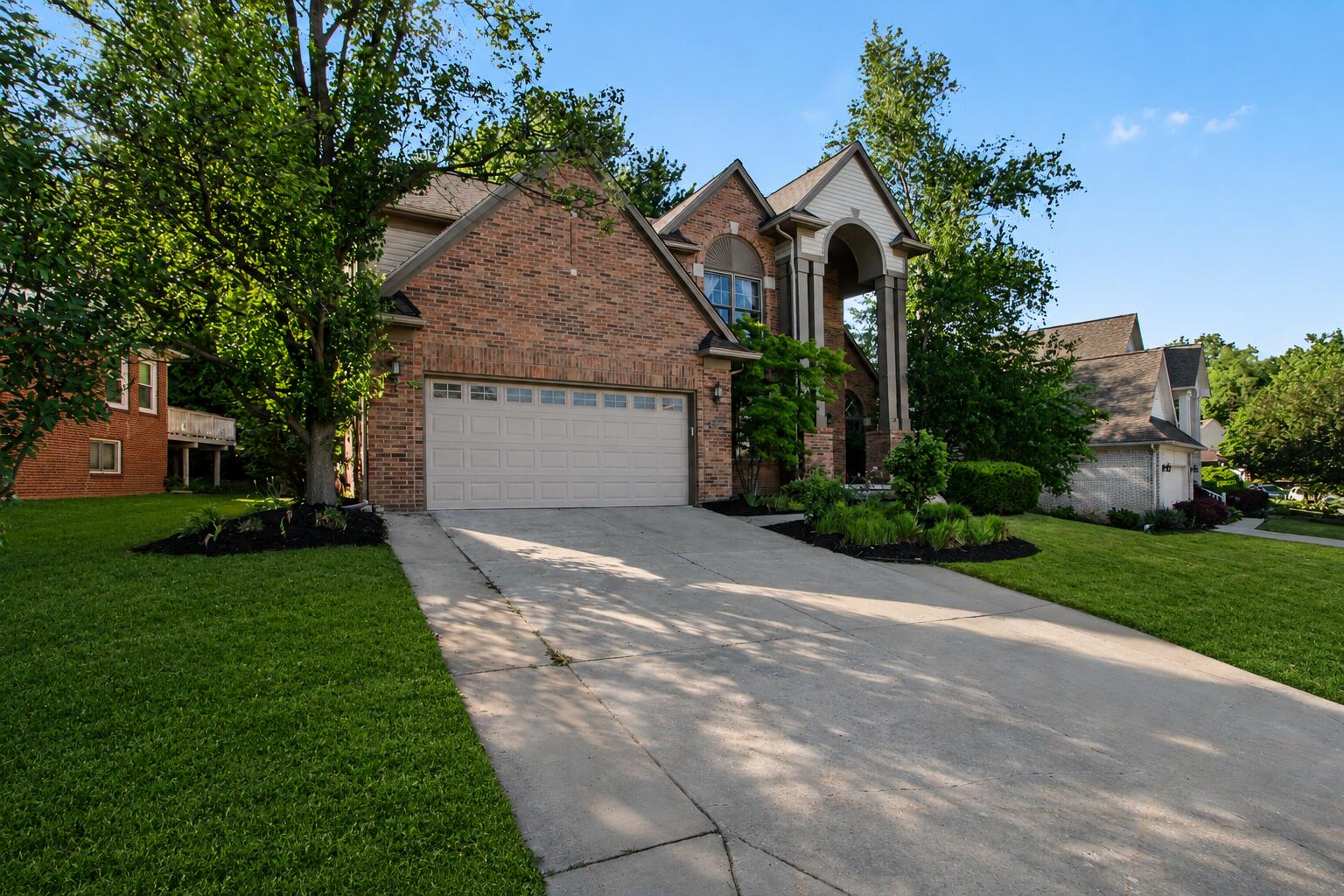 2877 Leslie Park Circle