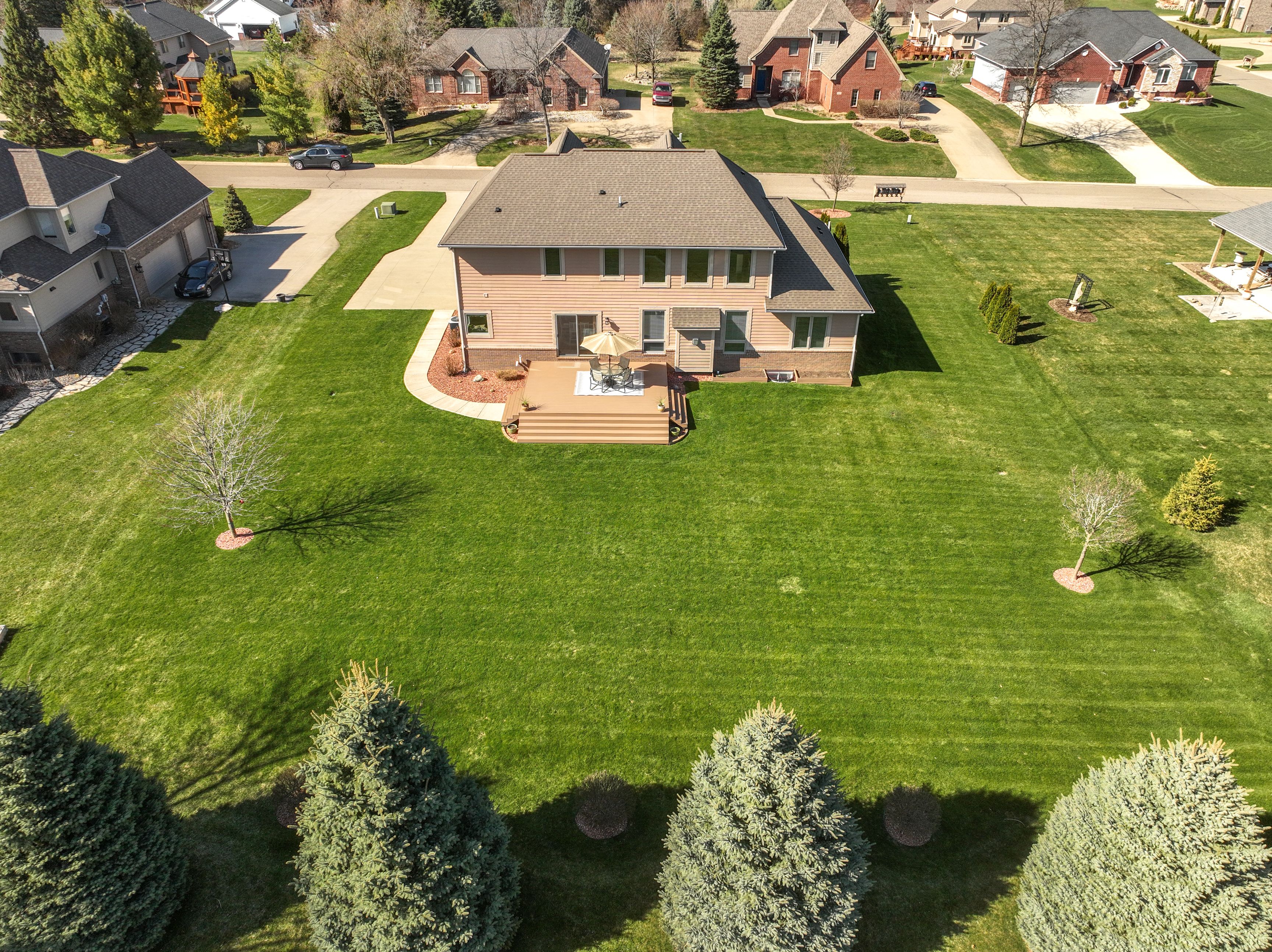 897 MOLDOVIA Drive