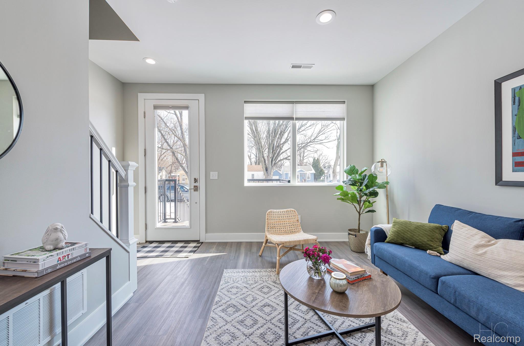 3327 McDowell