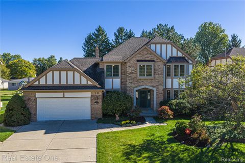 5092 Julian Drive Troy City MI 48085