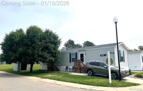 186 Oak Ave Highland Charter Township MI 48357