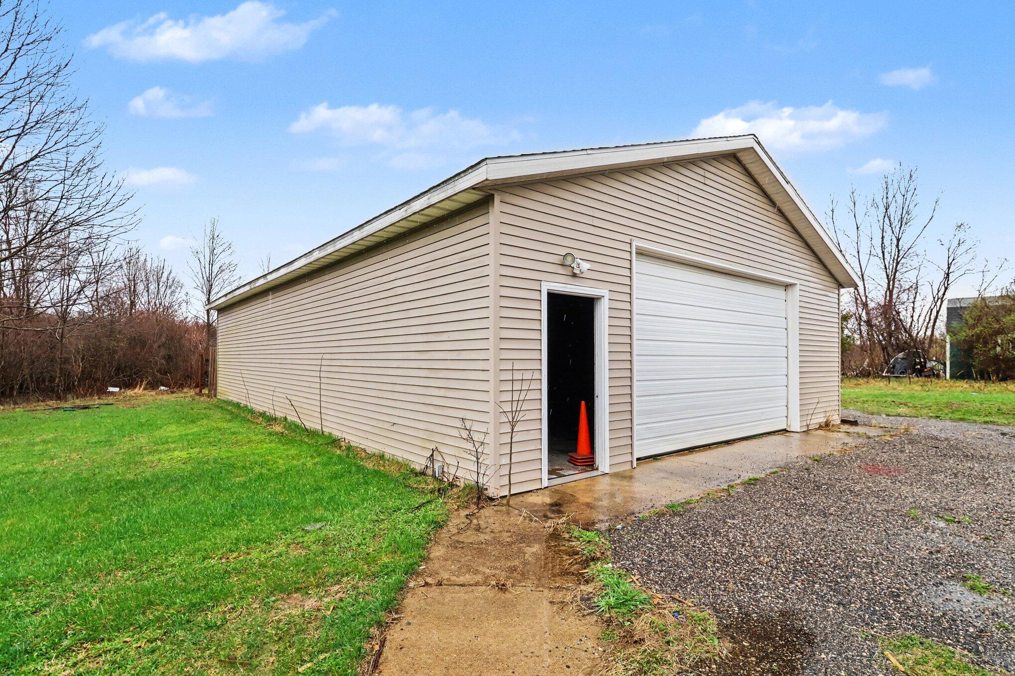 1845 Crystal Lane