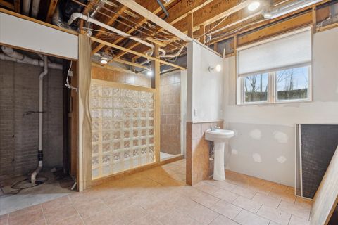 listing image 48