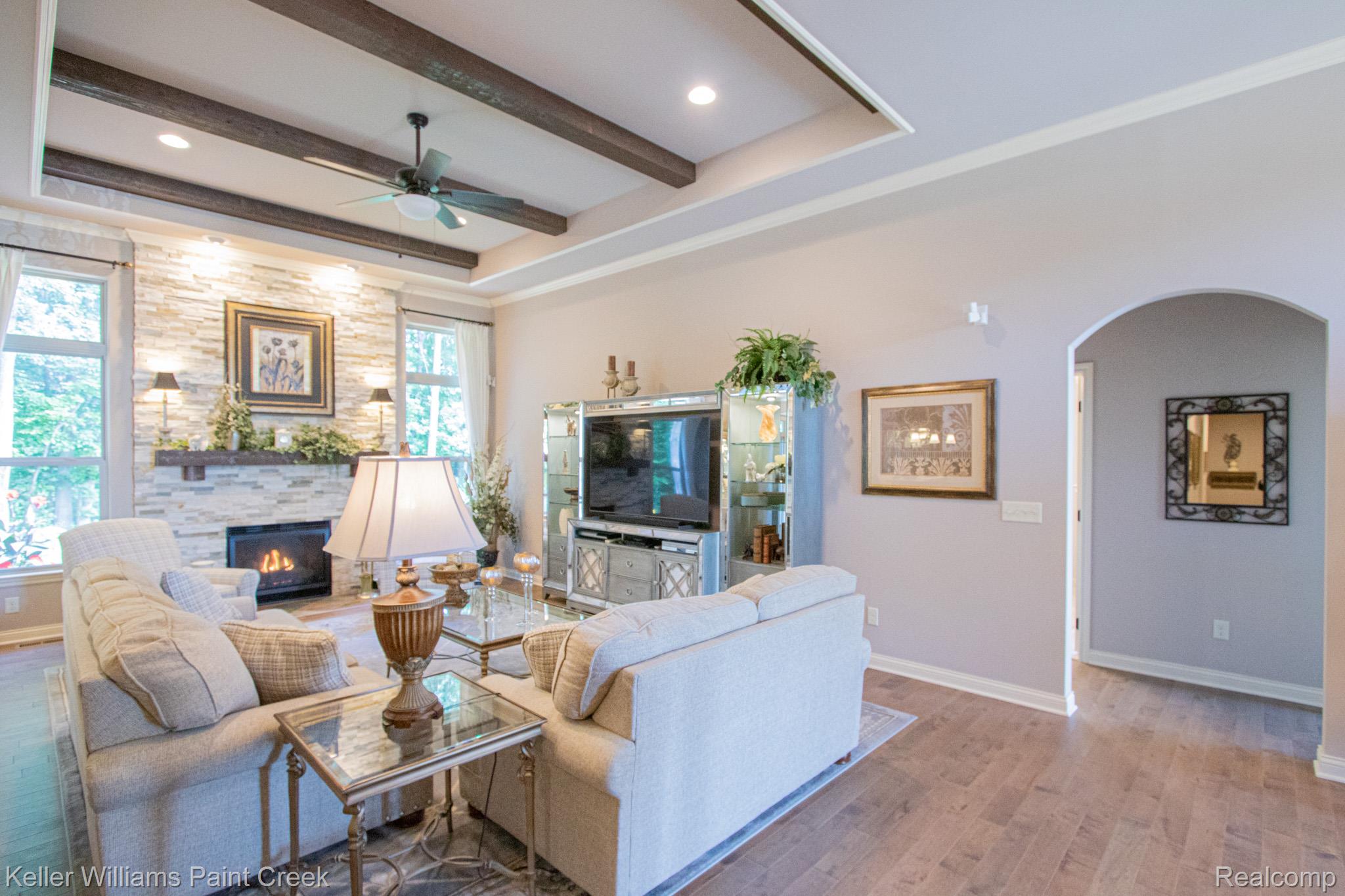 49118 Ridgeview Drive
