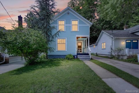 398 Howard Avenue Grand Haven City MI 49417