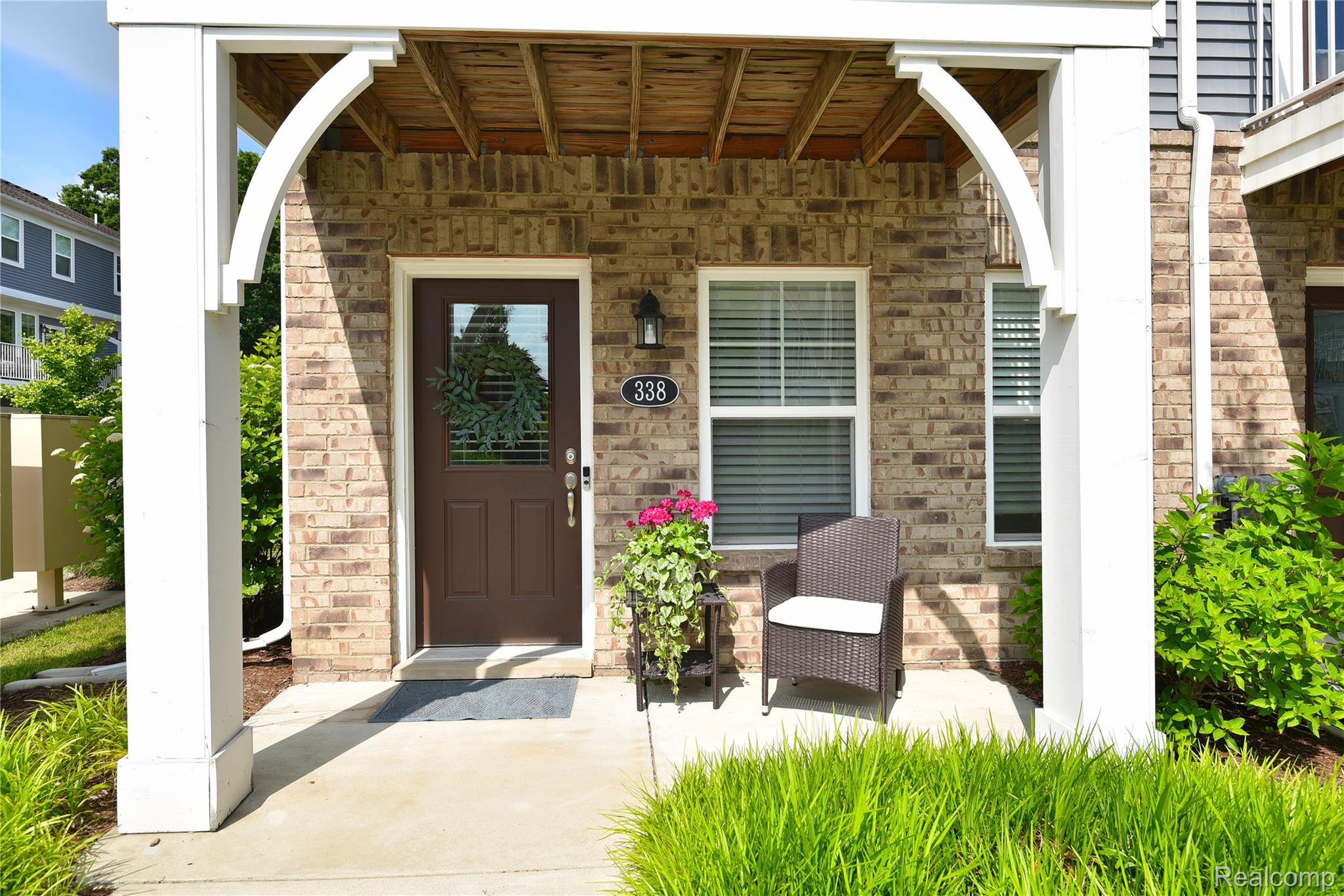 338 Glendale Lane