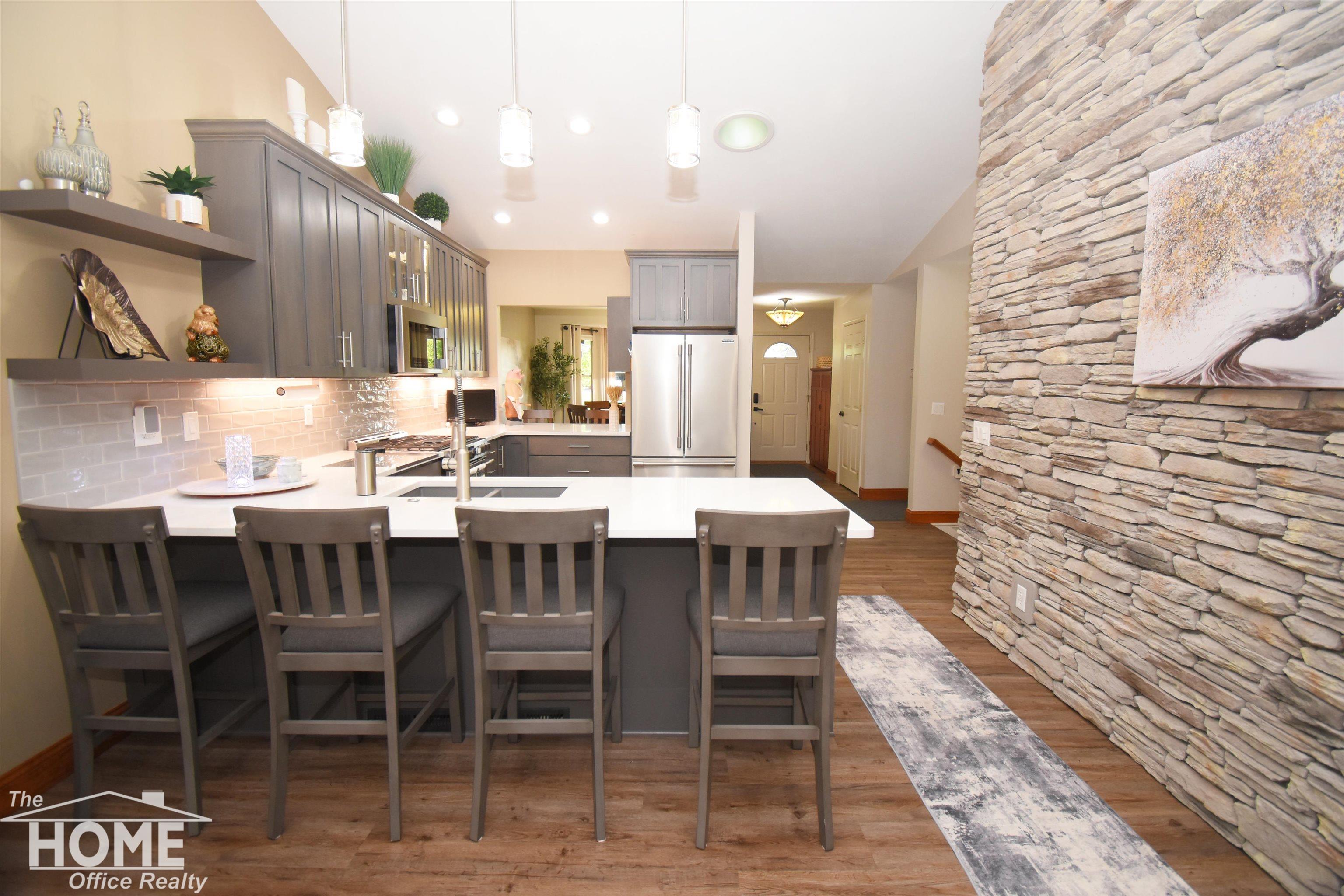 980 Chipman Lane
