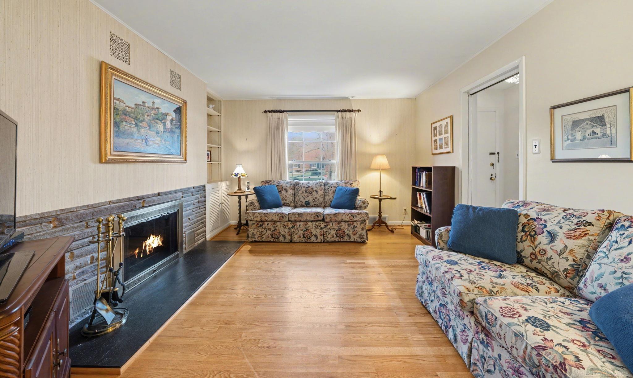 773 Hollywood Avenue