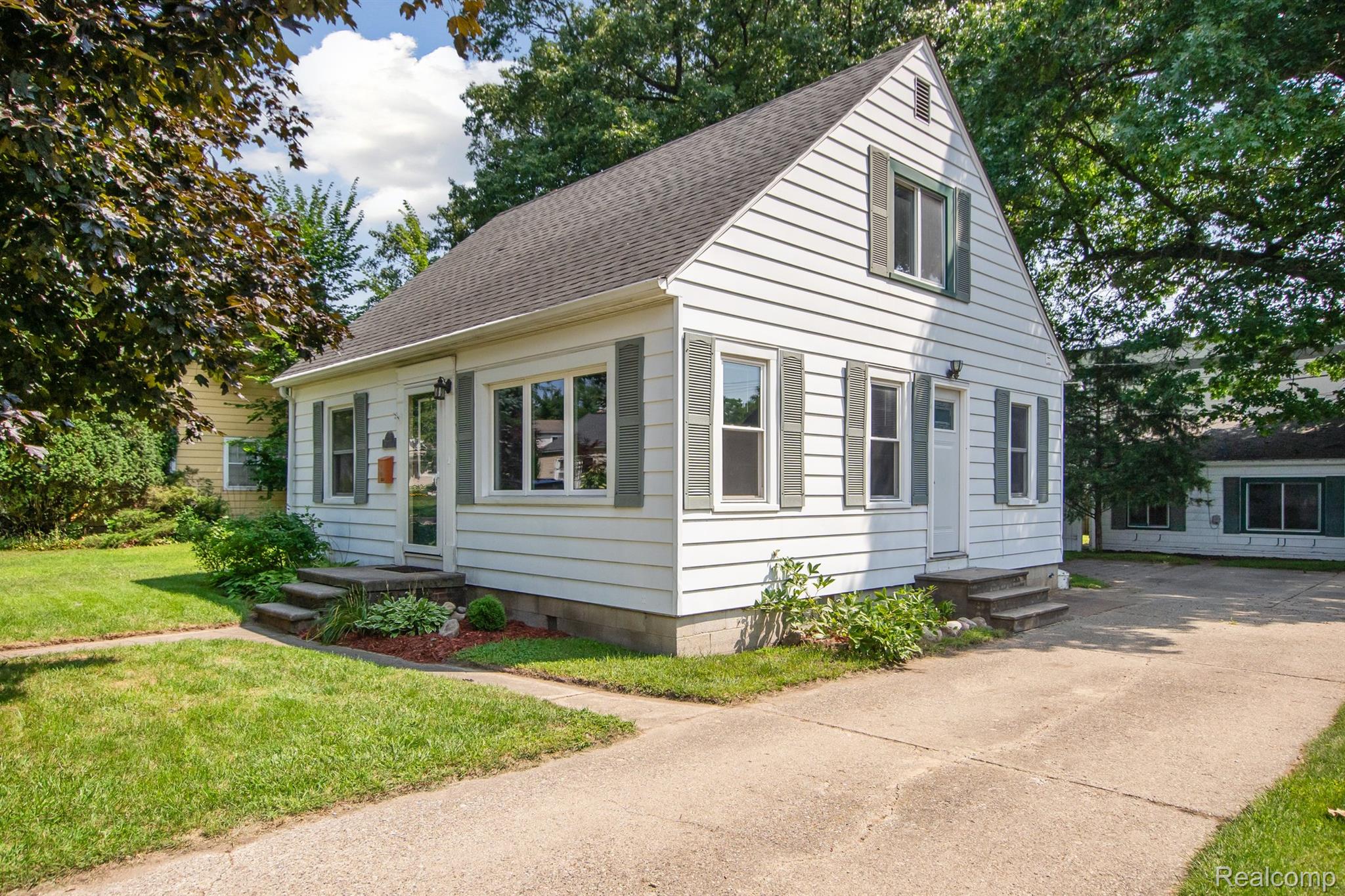 2235 Maddy Lane