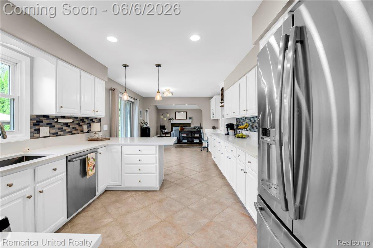 6503 MOUNTVIEW