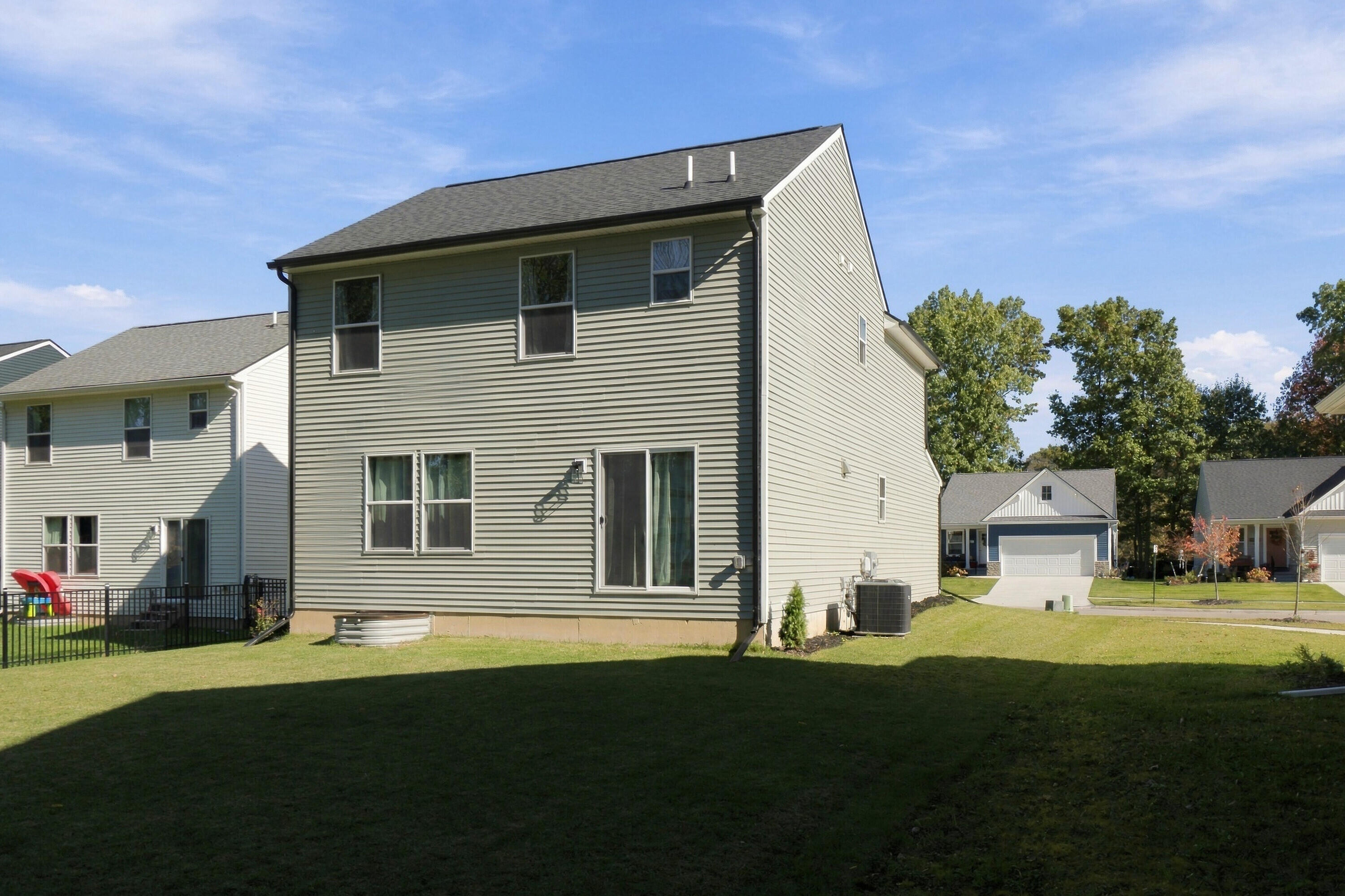 880 Machnik Drive