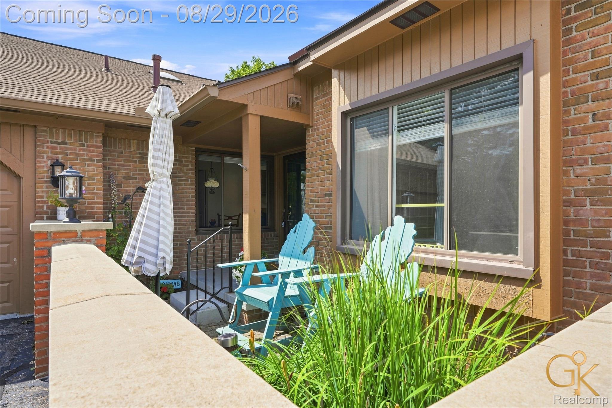 2216 London Bridge Drive