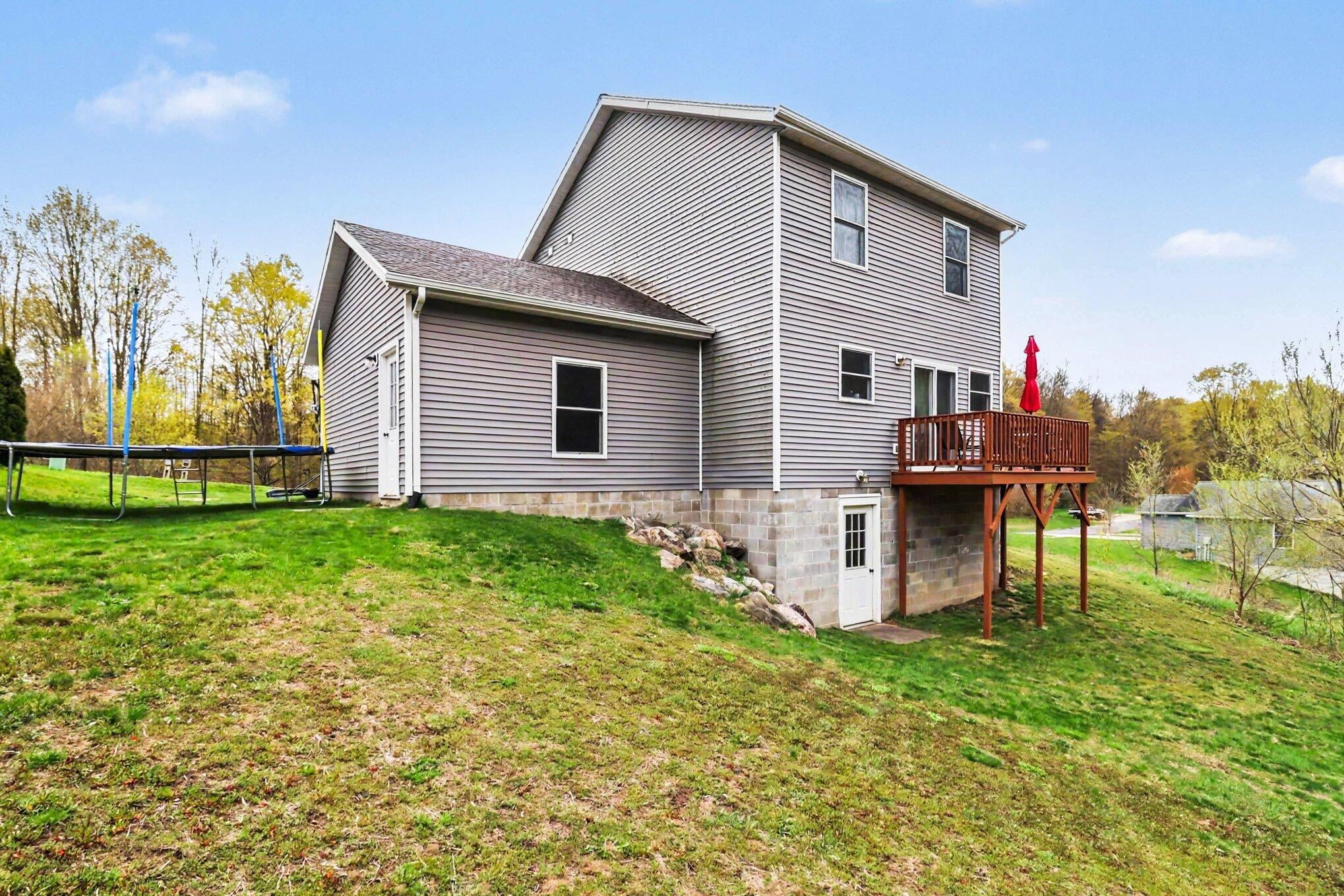 85 Northland Crossing