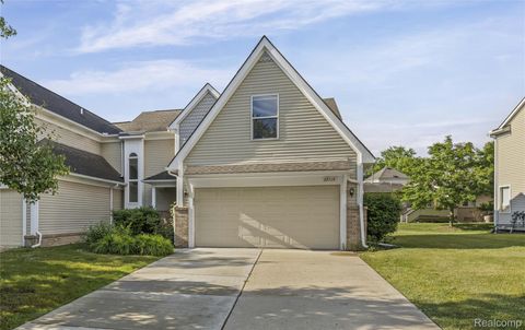 29719 Monterey Cir Farmington Hills City MI 48336