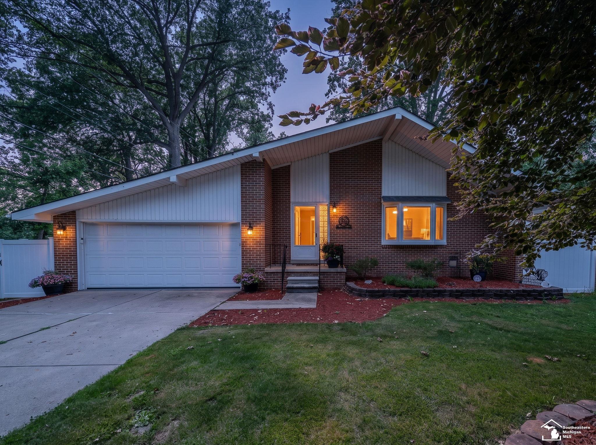 24860 Woodland Drive