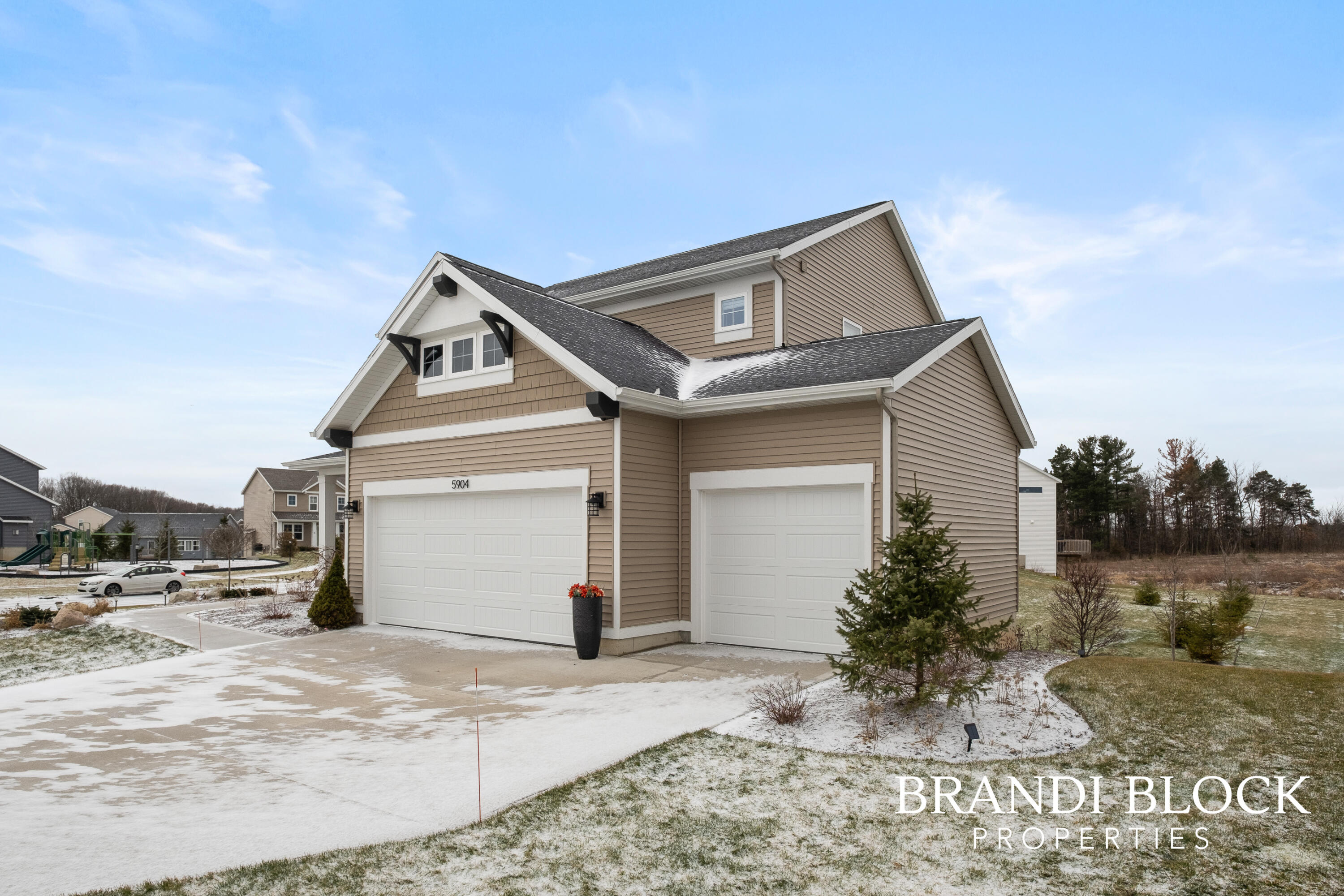 5904 Crossmoor Street SE