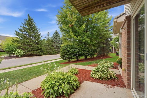 Tiny photo for 340 Brookfield Drive, Westland City, MI 48185 (MLS # 20261068969)