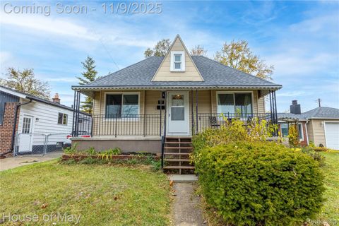 759 E Maxlow Avenue Hazel Park City MI 48030