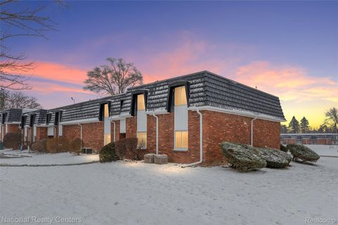 1872 Colonial Village Way 1 Waterford Charter Township MI 48328