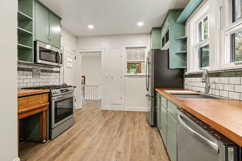 Tiny photo for 308 S Barker Street, New Buffalo City, MI 49117 (MLS # 69026054553)