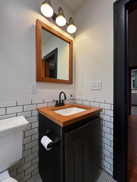 Tiny photo for 308 S Barker Street, New Buffalo City, MI 49117 (MLS # 69026054553)