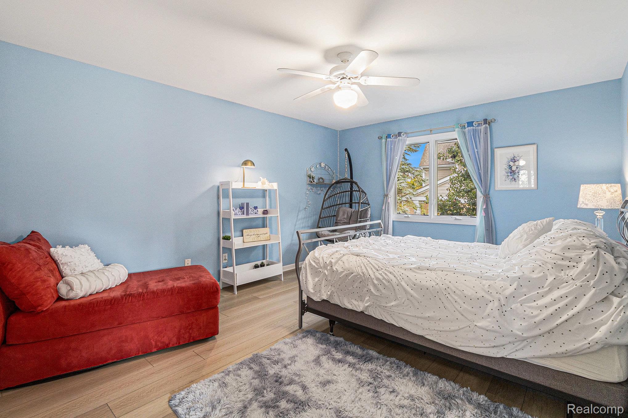 Independence Charter Township, Michigan 48348, United States, 4 Bedrooms Bedrooms, ,4 BathroomsBathrooms,Residential,Pending,215958