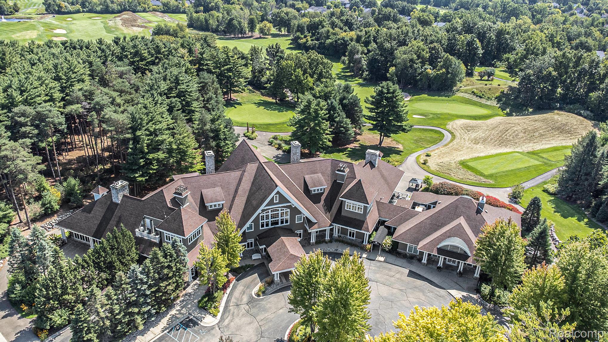 Independence Charter Township, Michigan 48348, United States, 4 Bedrooms Bedrooms, ,4 BathroomsBathrooms,Residential,Pending,215958