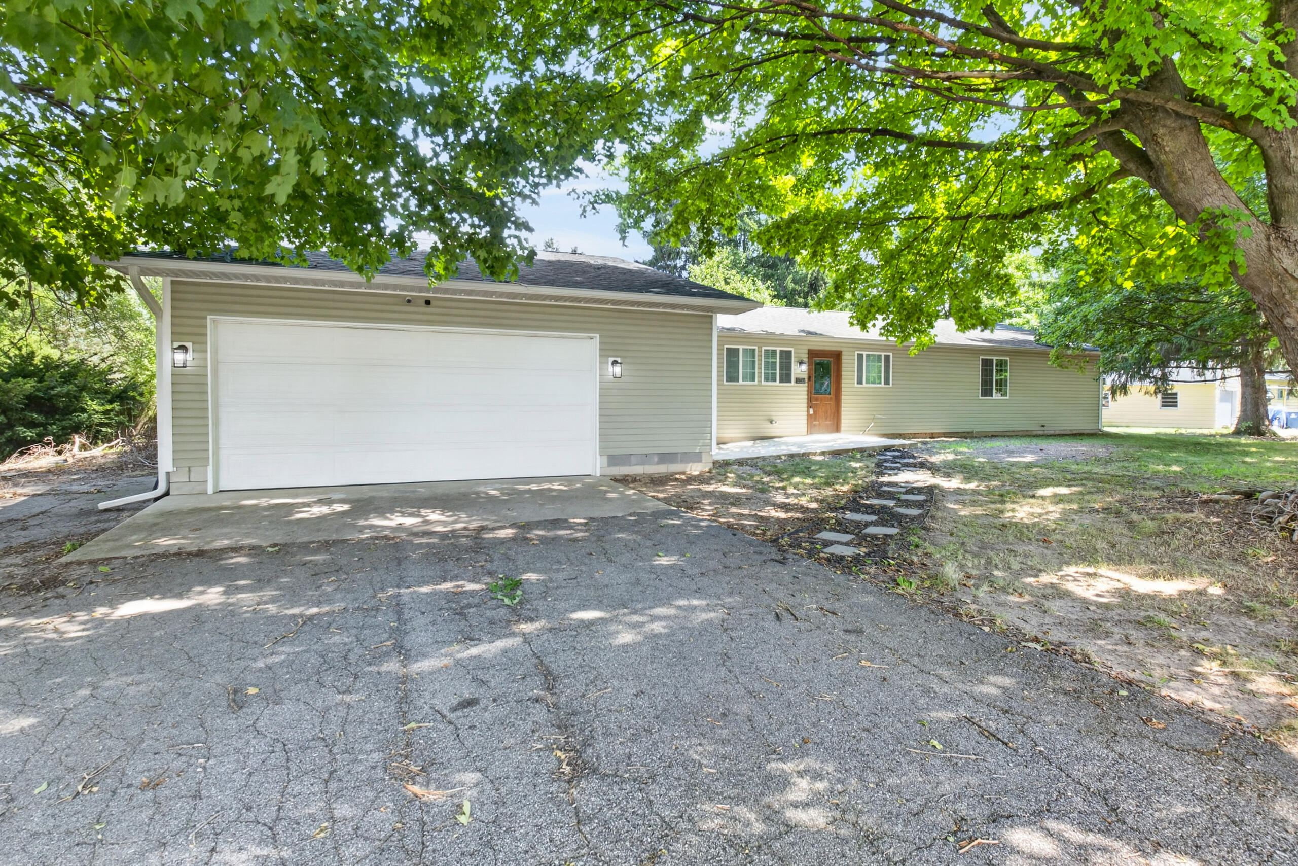 15286 Ackerson Drive