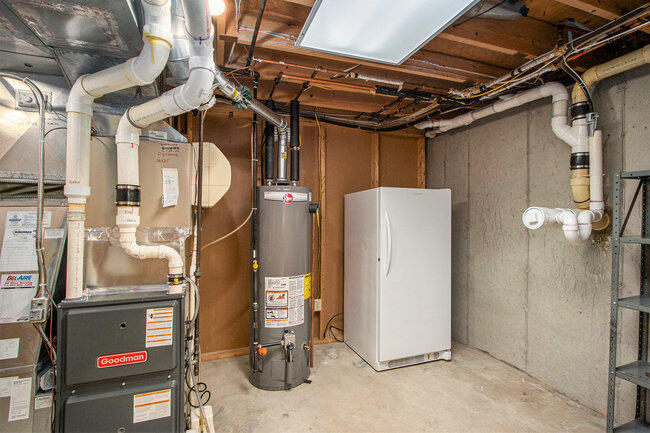 Portage City, Michigan 49024, United States, 4 Bedrooms Bedrooms, ,2 BathroomsBathrooms,Residential,Active,169269