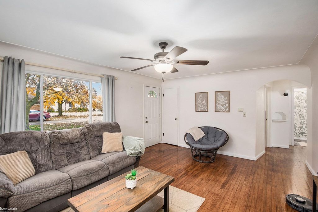 Photo of 122 Gaige Street, Croswell City, MI 48422 (MLS # 58050193891)