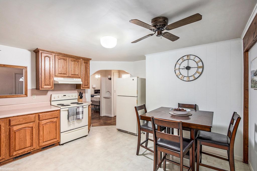 Photo of 122 Gaige Street, Croswell City, MI 48422 (MLS # 58050193891)