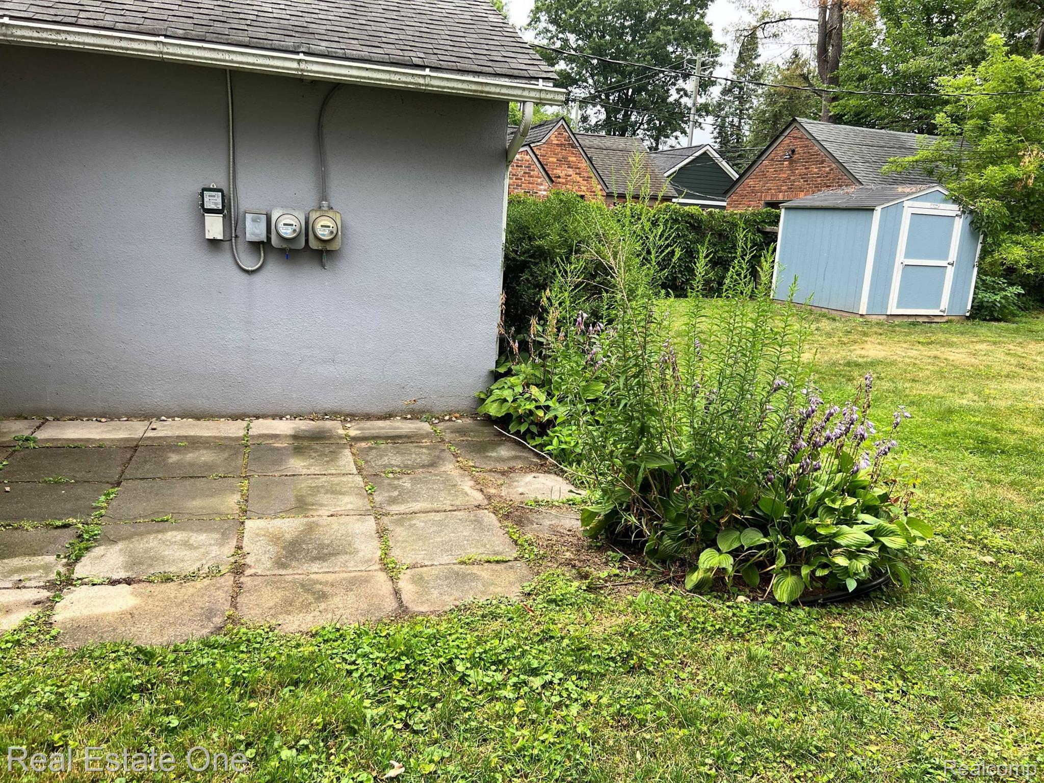 313 TERRY Avenue
