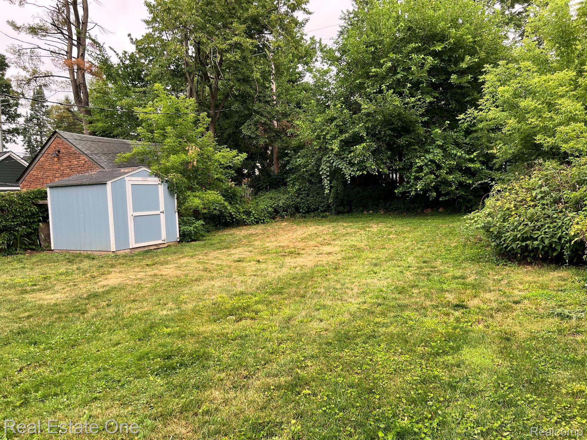 313 TERRY Avenue
