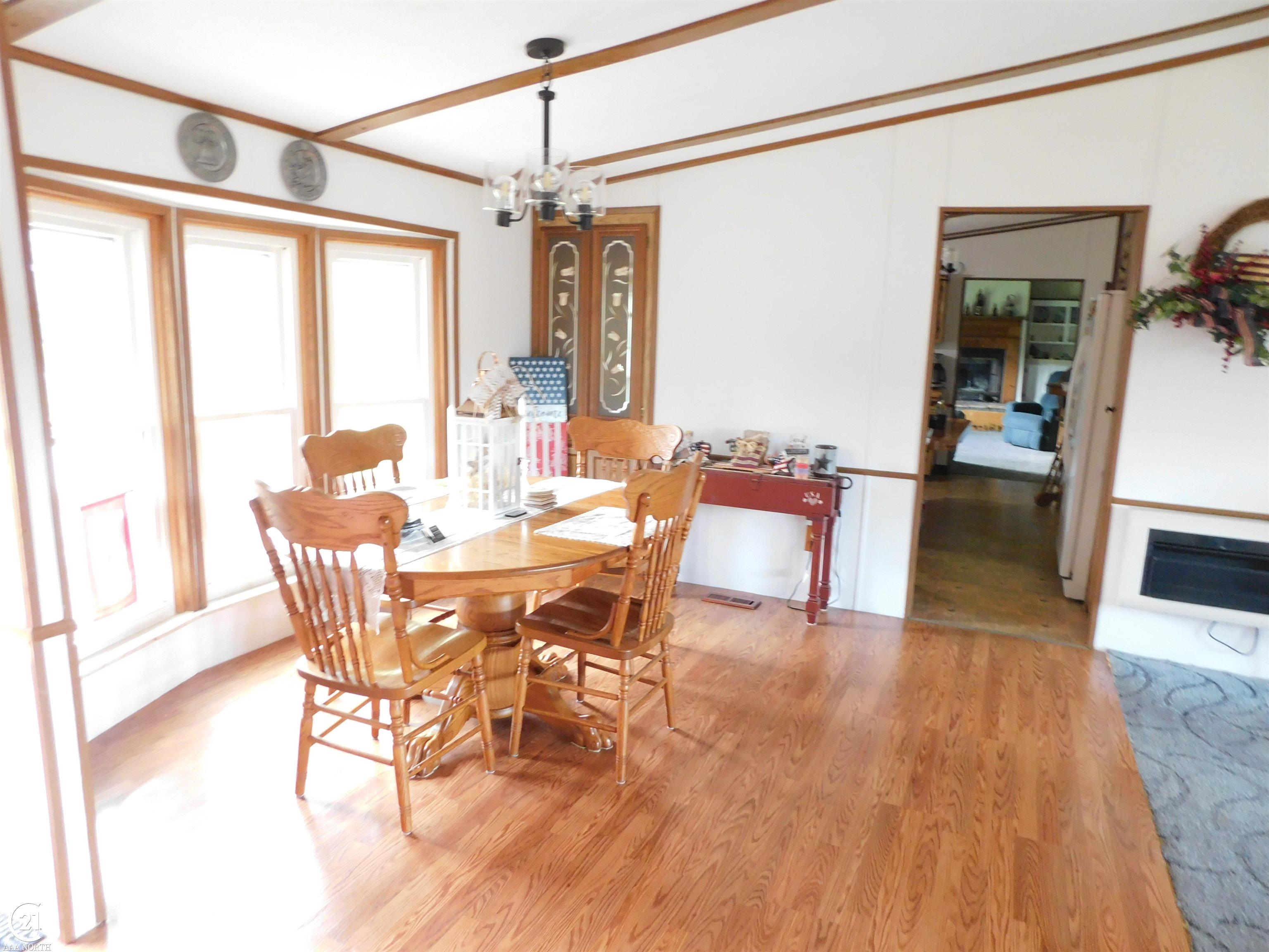 5568 Hollow Corners Road