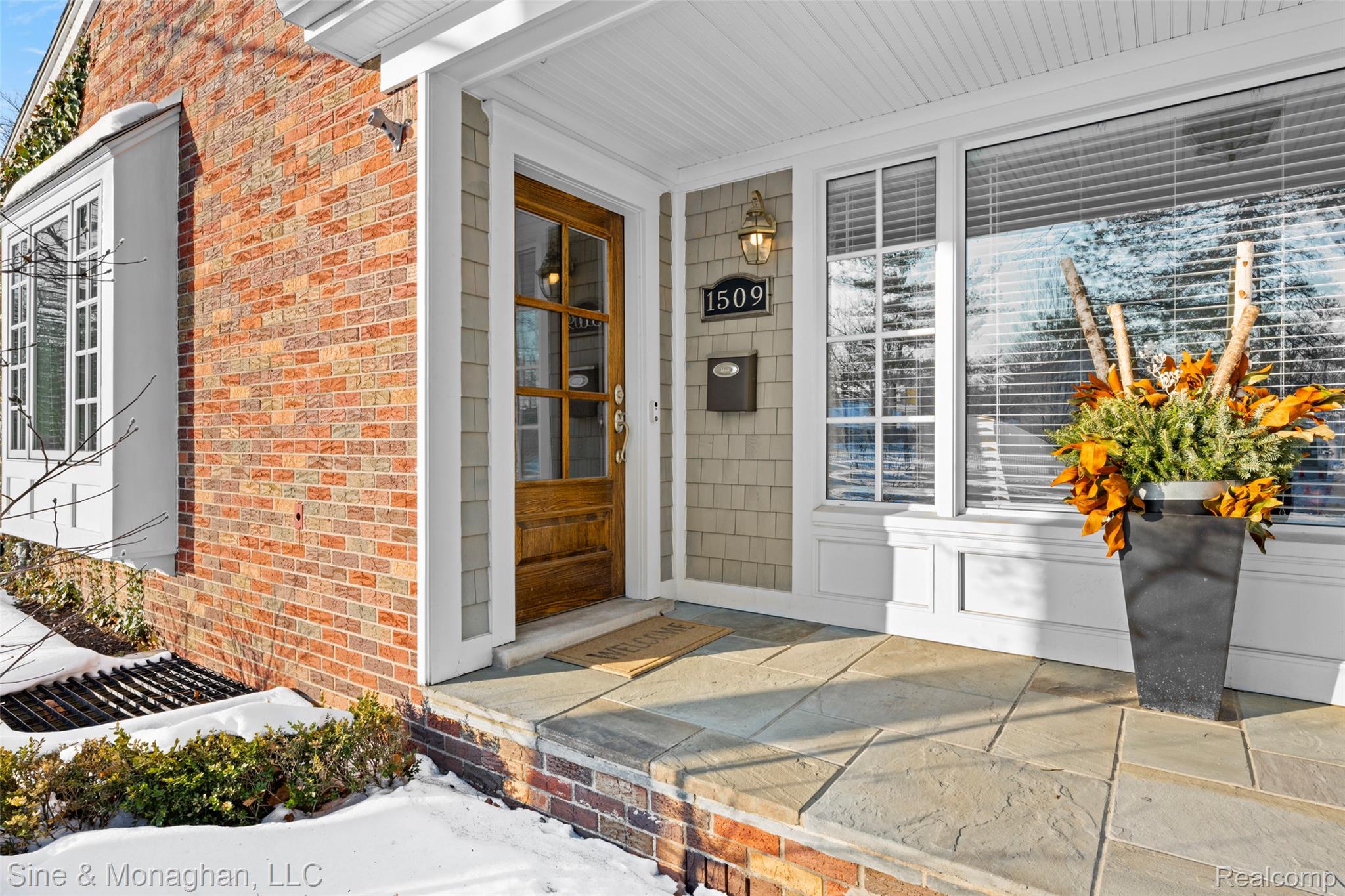 1509 Sunset Boulevard