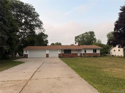Photo for 5347 Mapletree Drive
