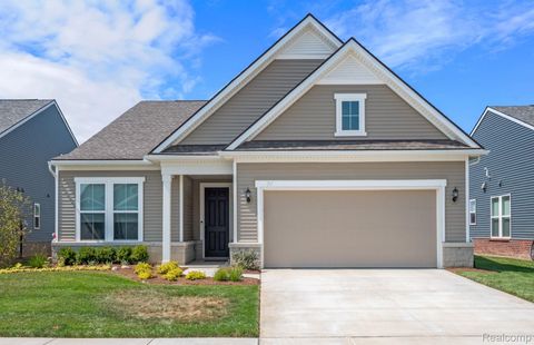 1604 Landings Lane Milford Charter Township MI 48381