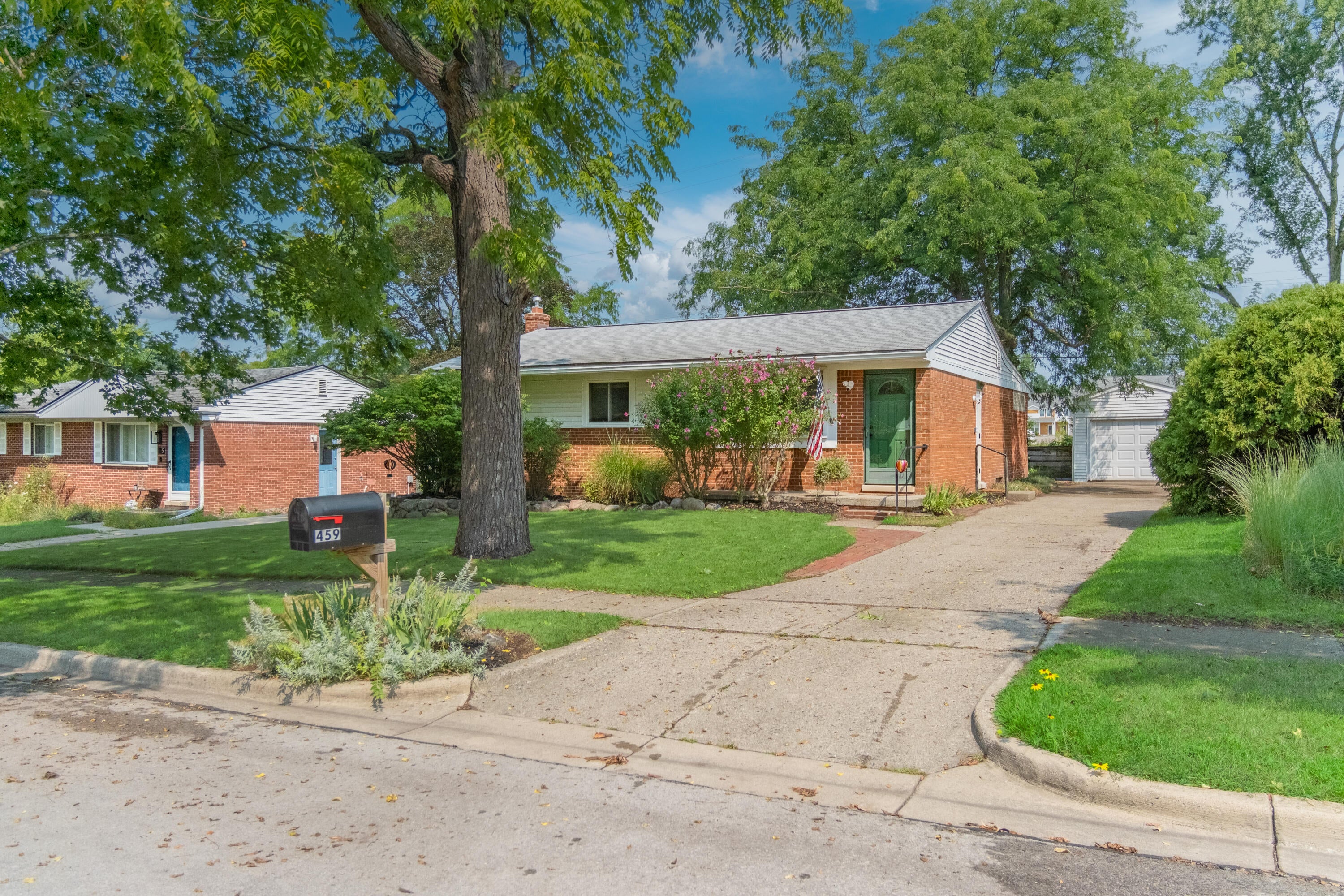 459 Skydale Drive