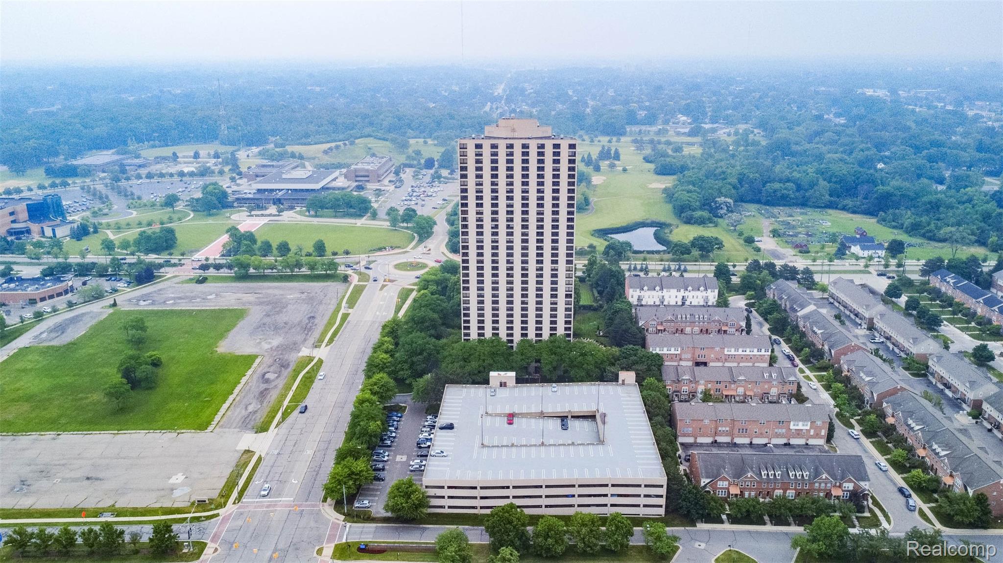 5000 Town Center 2203