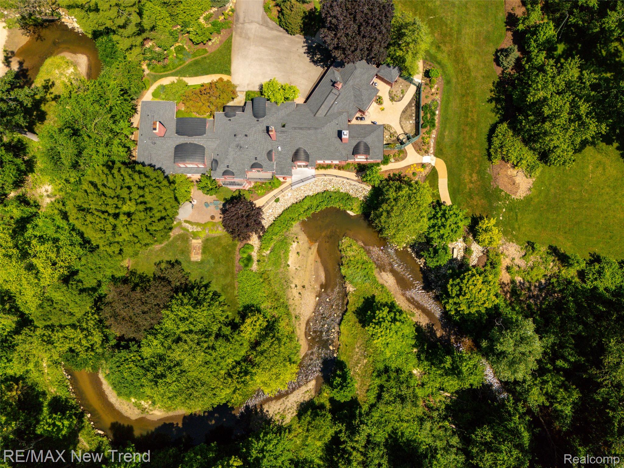 25733 River Drive