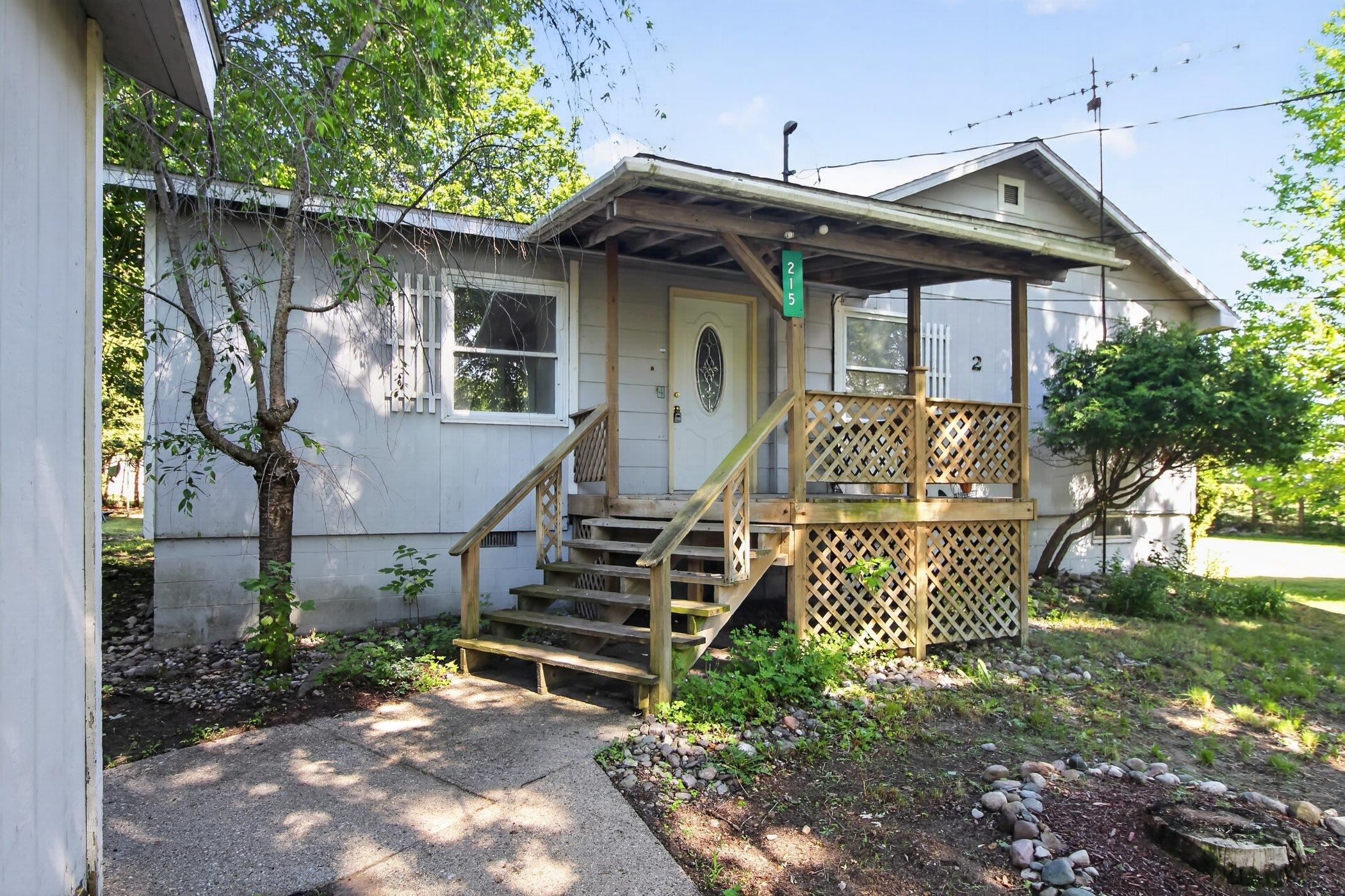 215 Maple
