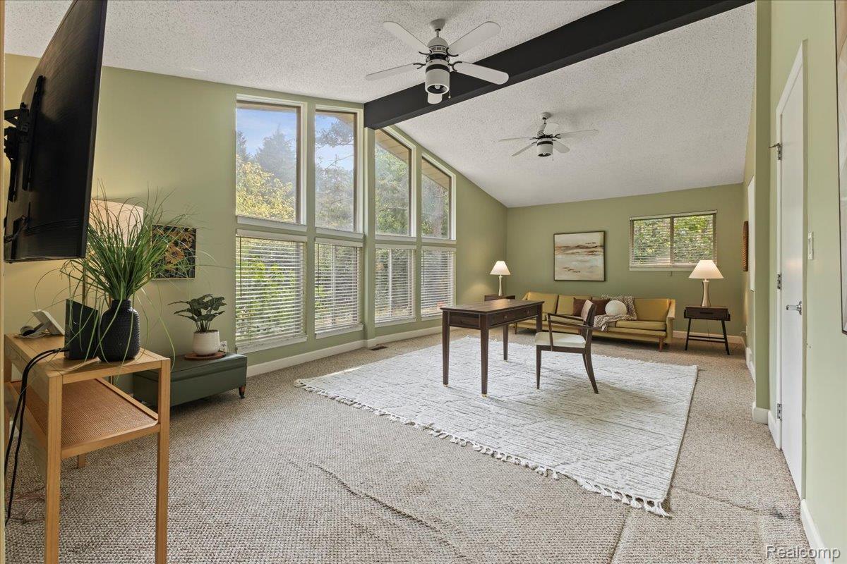 Independence Charter Township, Michigan 48348, United States, 3 Bedrooms Bedrooms, ,3 BathroomsBathrooms,Residential,Contingent,185425