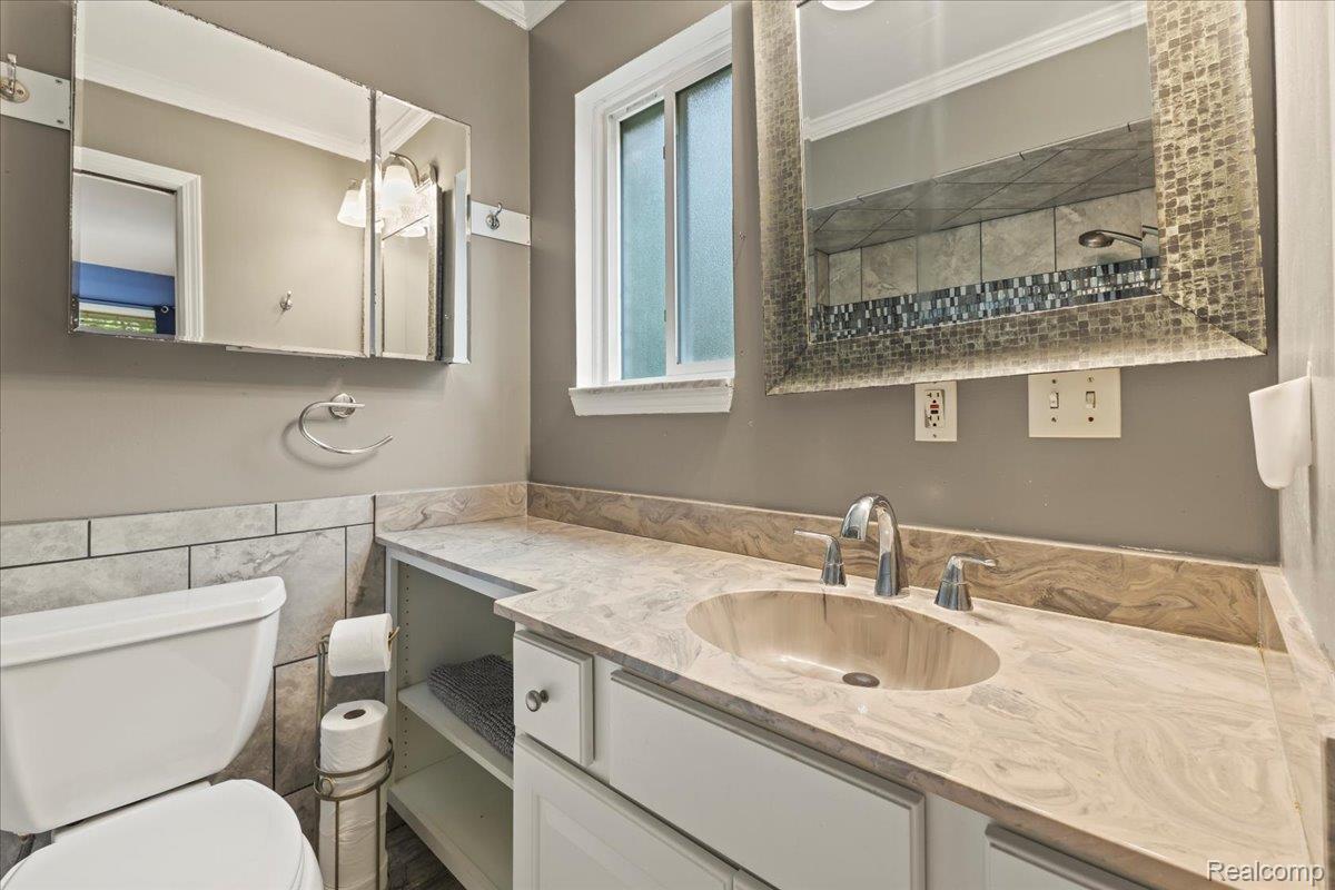 Independence Charter Township, Michigan 48348, United States, 3 Bedrooms Bedrooms, ,3 BathroomsBathrooms,Residential,Contingent,185425