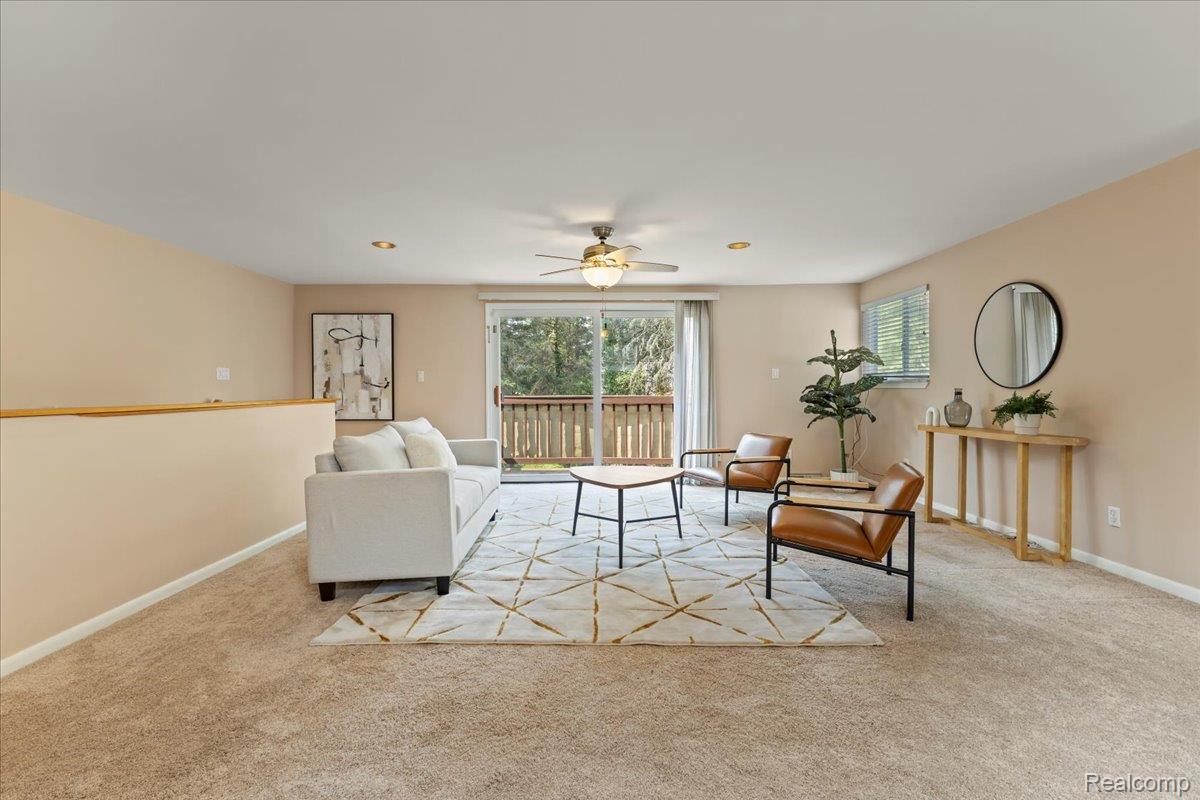 Independence Charter Township, Michigan 48348, United States, 3 Bedrooms Bedrooms, ,3 BathroomsBathrooms,Residential,Contingent,185425