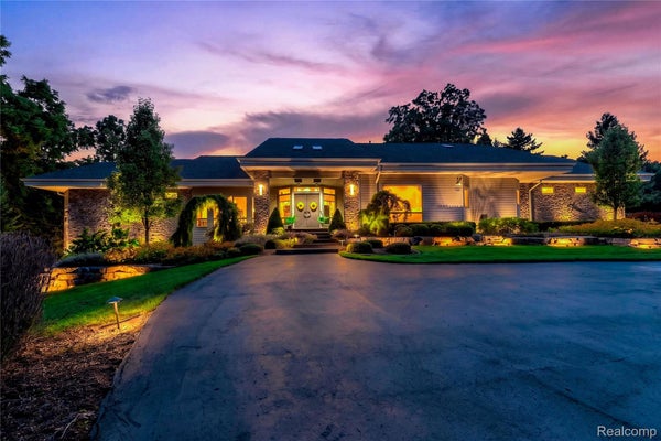 1661 PINEWOOD, MILFORD, MI 48381 - Image 693b6b5e463354fac4e08d5540085dab/4001079052